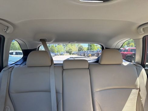 Used 2017 Subaru Outback 2.5i Limited image 13