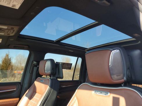 Certified 2024 GMC Yukon XL Denali Ultimate image 6