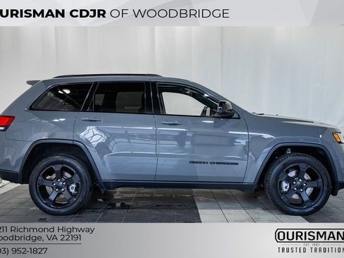 Certified 2021 Jeep Grand Cherokee Freedom Edition image 3