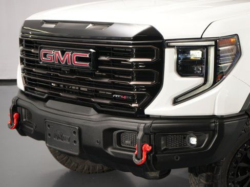 Used 2024 GMC Sierra 1500 AT4X w/ AT4X AEV Edition AWD/4WD image 3
