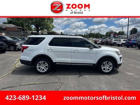 Used 2018 Ford Explorer XLT w/ Equipment Group 201A AWD/4WD image 1