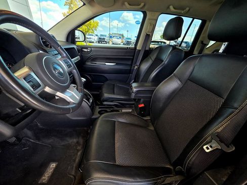 Used 2017 Jeep Compass Latitude AWD/4WD image 15