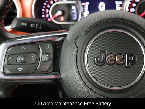Used 2022 Jeep Wrangler Unlimited Rubicon AWD/4WD image 8
