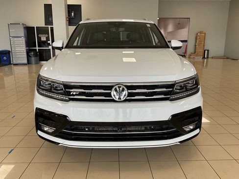 Used 2021 Volkswagen Tiguan SEL Premium R-Line image 2