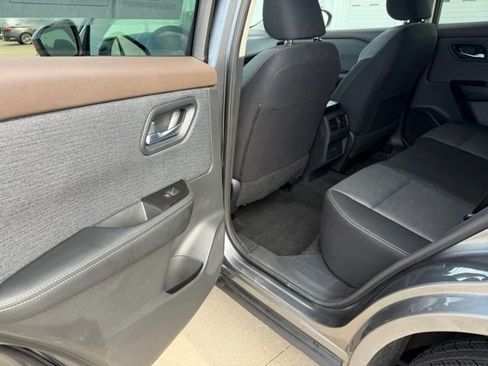 Used 2023 Nissan Rogue SV AWD/4WD image 11