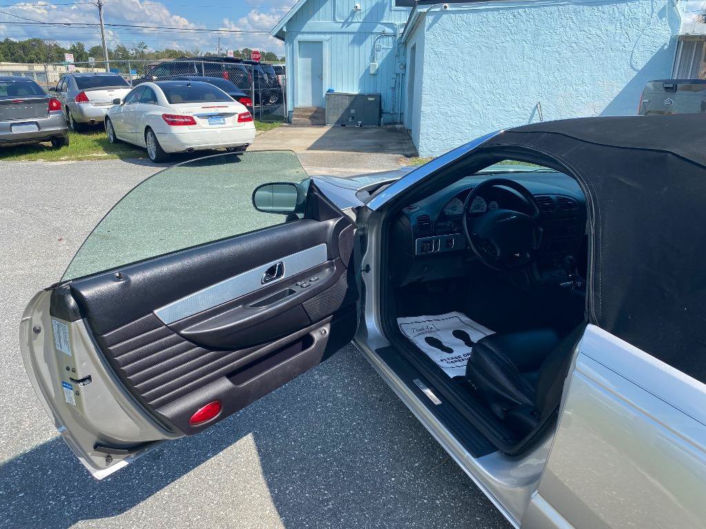 Used 2004 Ford Thunderbird RWD image 16
