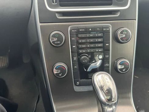 Used 2013 Volvo S60 T5 image 20