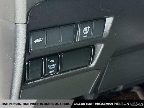 Used 2021 Nissan Armada SL w/ Captain's Chairs Package image 10