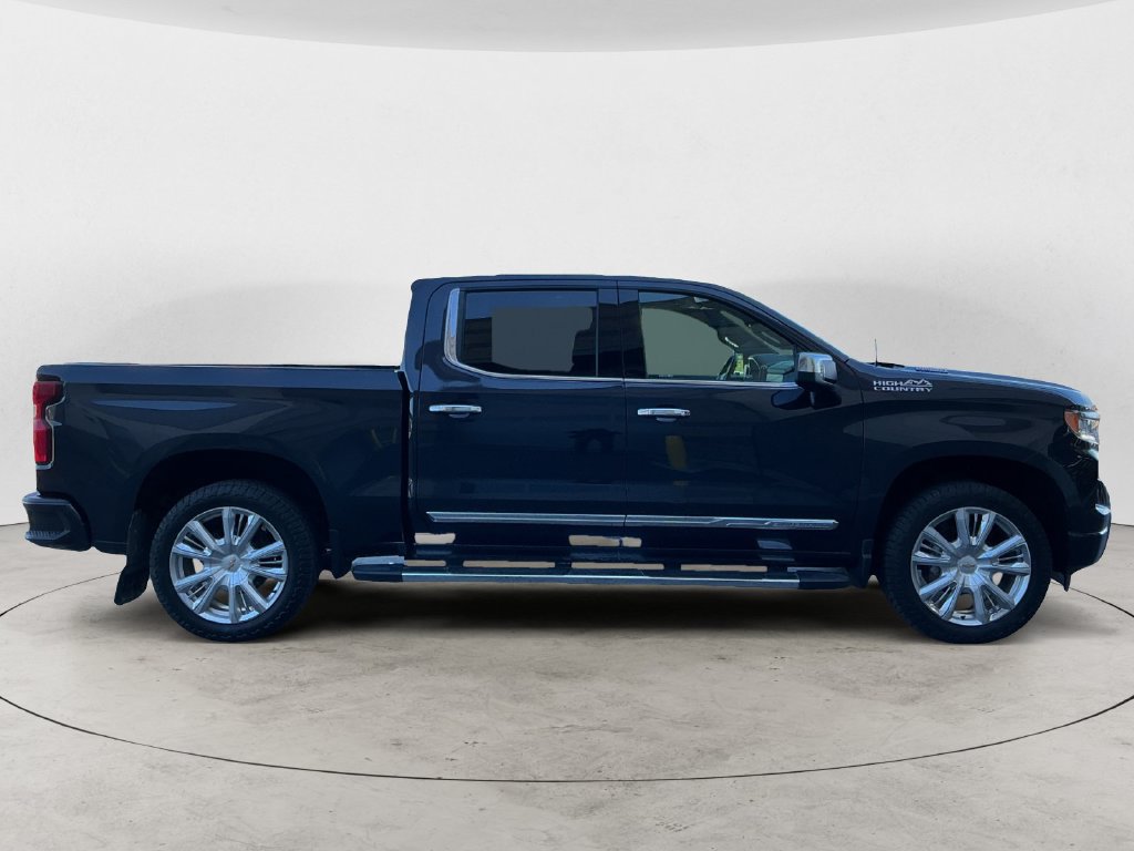 Certified 2023 Chevrolet Silverado 1500 High Country w/ High Country Premium Package AWD/4WD image 7