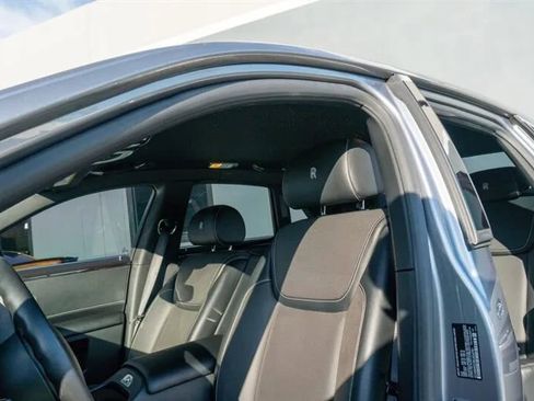 Used 2019 Rolls-Royce Ghost image 12