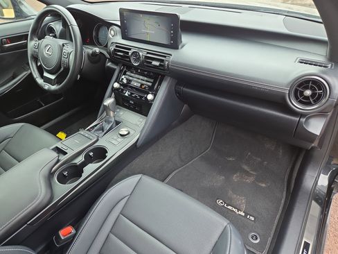Certified 2025 Lexus IS 350 F Sport image 18