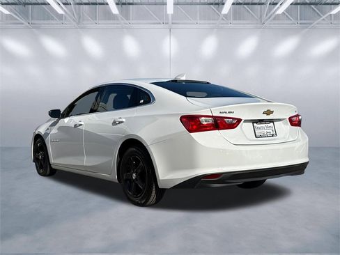 Used 2023 Chevrolet Malibu LT image 4