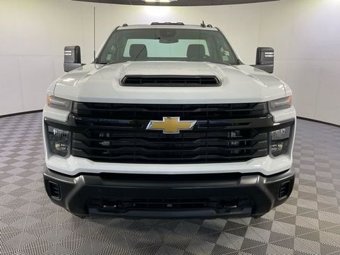Used 2024 Chevrolet Silverado 3500 W/T image 2