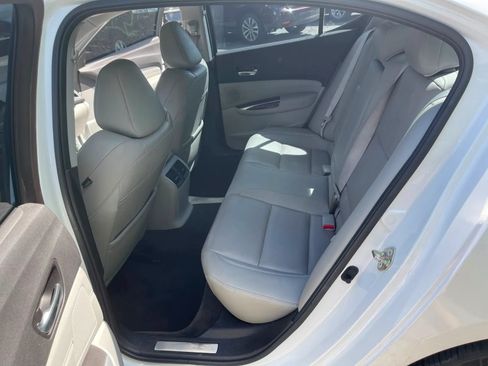 Used 2016 Acura TLX w/ Technology Package FWD image 13