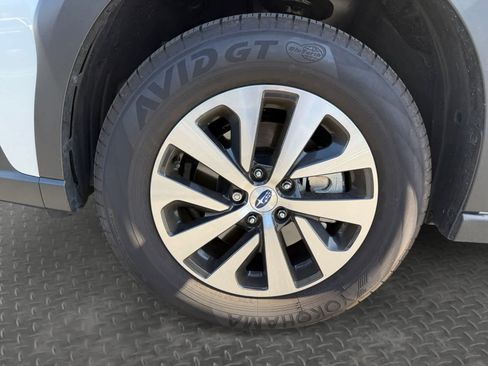 Used 2023 Subaru Outback Premium AWD/4WD image 9