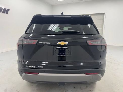 Used 2026 Chevrolet Equinox LT AWD/4WD image 6