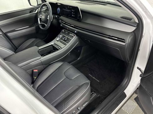 Used 2025 Hyundai Palisade SEL FWD image 27