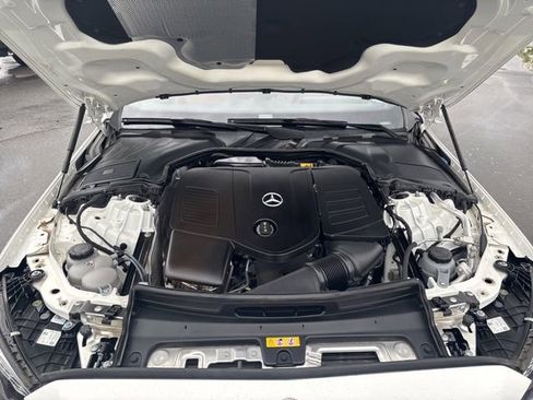Used 2025 Mercedes-Benz C 300 4MATIC Sedan image 37