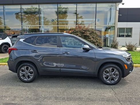 Certified 2024 Kia Seltos S AWD/4WD image 7