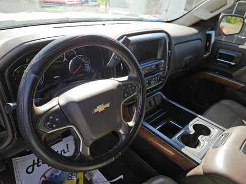 Used 2017 Chevrolet Silverado 1500 LTZ image 3