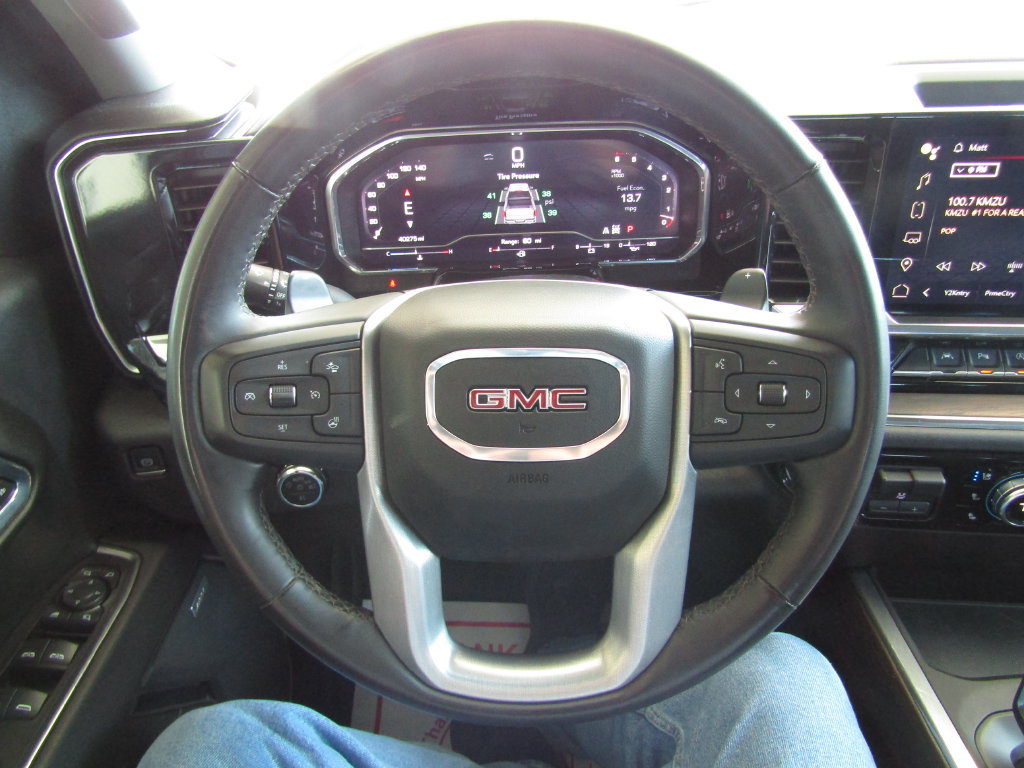 Used 2024 GMC Sierra 1500 SLT w/ SLT Premium Plus Package AWD/4WD image 32
