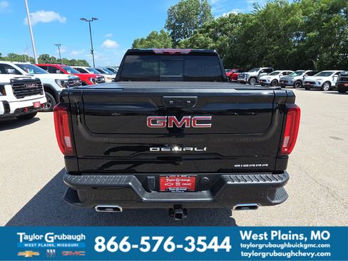 Certified 2022 GMC Sierra 1500 Denali w/ Technology Package AWD/4WD image 7