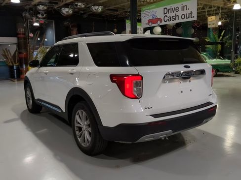 Used 2023 Ford Explorer XLT w/ Equipment Group 202A image 11