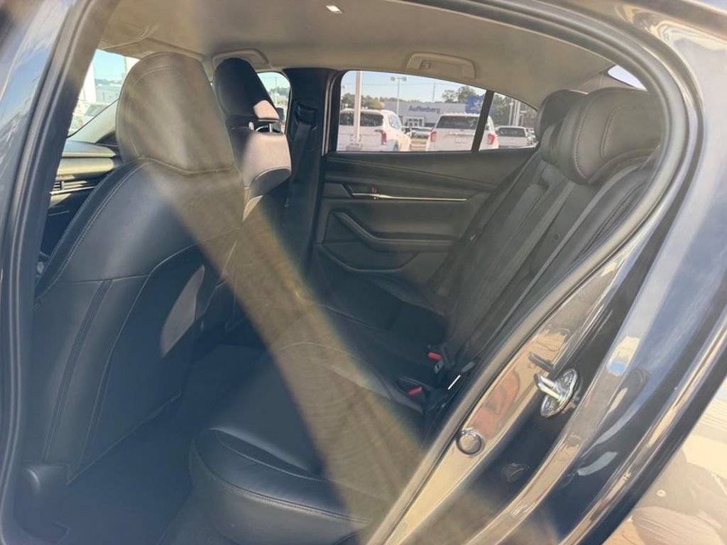 Used 2019 MAZDA MAZDA3 AWD Sedan w/ Preferred Package image 8
