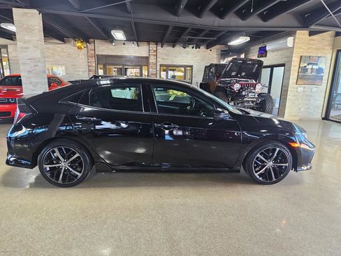 Used 2021 Honda Civic Sport image 8