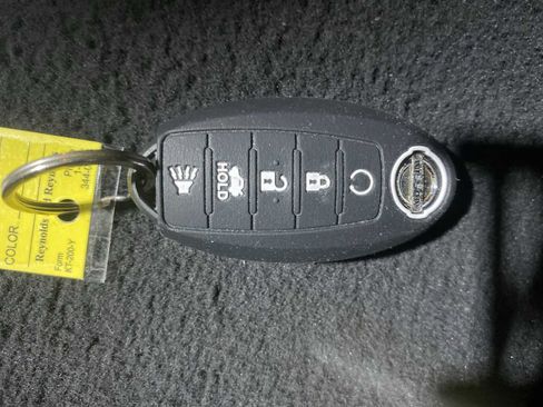 Used 2017 Nissan Maxima SR image 21