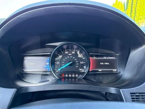 Used 2018 Ford Explorer XLT w/ XLT Appearance Package AWD/4WD image 26