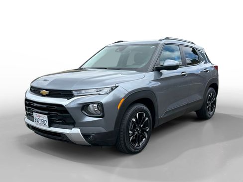 Used 2022 Chevrolet TrailBlazer LT w/ Convenience Package FWD image 1