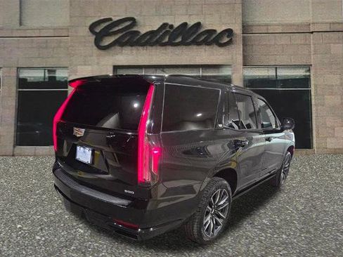 Used 2023 Cadillac Escalade Sport w/ Touring Package image 5