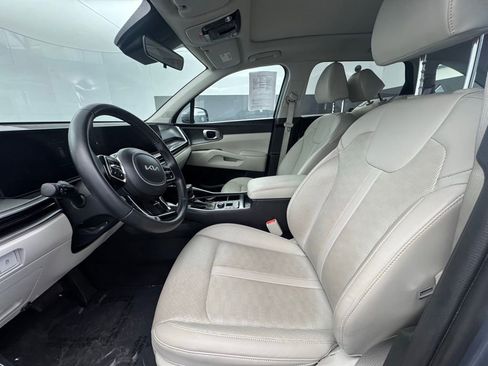 Used 2025 Kia Sorento S w/ Panoramic Sunroof Package image 9