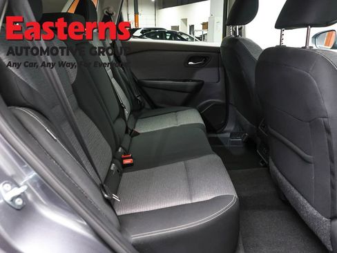 Used 2023 Nissan Rogue SV AWD/4WD image 23
