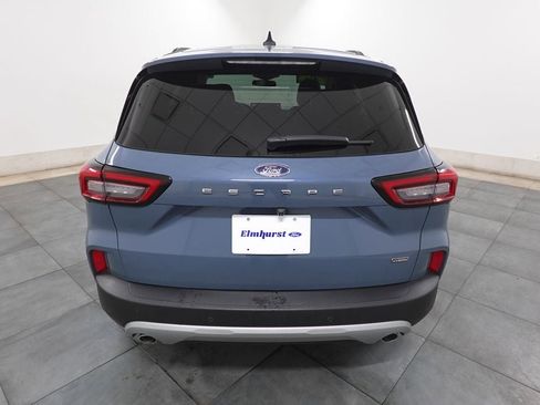 Used 2023 Ford Escape SE image 4