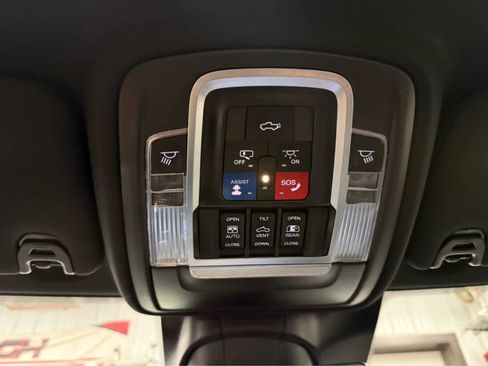 Used 2022 RAM 3500 Limited AWD/4WD image 22