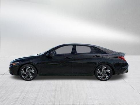 New 2026 Hyundai Elantra SEL Sport Premium FWD image 3