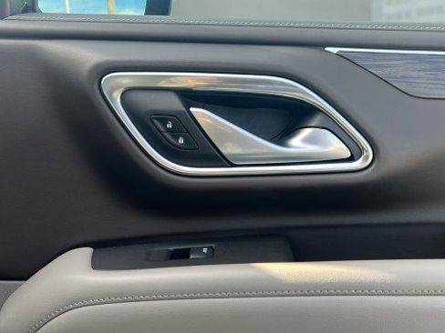 Used 2022 Chevrolet Tahoe Z71 w/ Off-Road Capability Package image 27