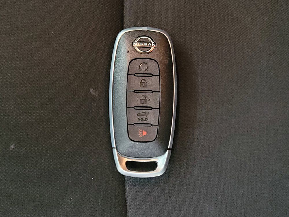 Used 2025 Nissan Sentra S FWD image 32
