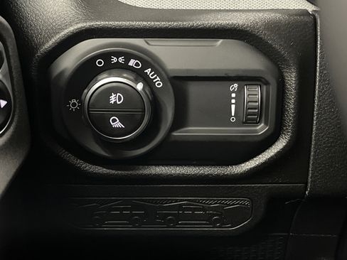 Used 2026 Jeep Gladiator Sport AWD/4WD image 24