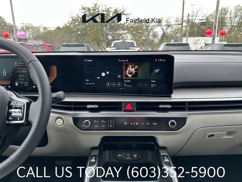 New 2025 Kia Sorento EX AWD/4WD image 15