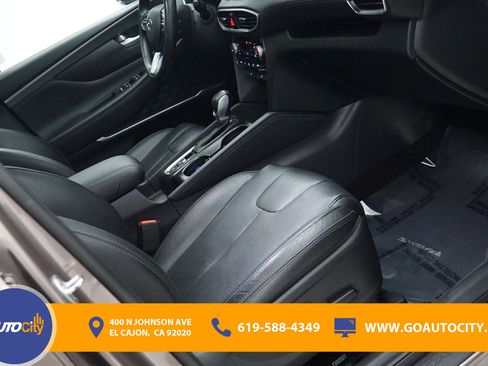 Used 2020 Hyundai Santa Fe SEL w/ Convenience + Premium Package FWD image 8