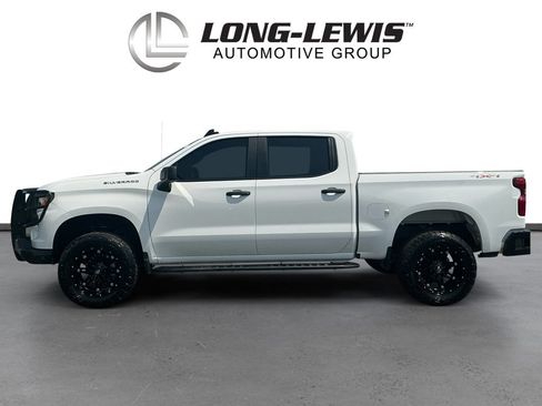 Used 2025 Chevrolet Silverado 1500 W/T w/ Trailering Package AWD/4WD image 2