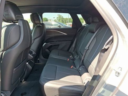 New 2025 Cadillac Lyriq Sport image 5