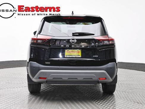 Used 2023 Nissan Rogue S AWD/4WD image 6