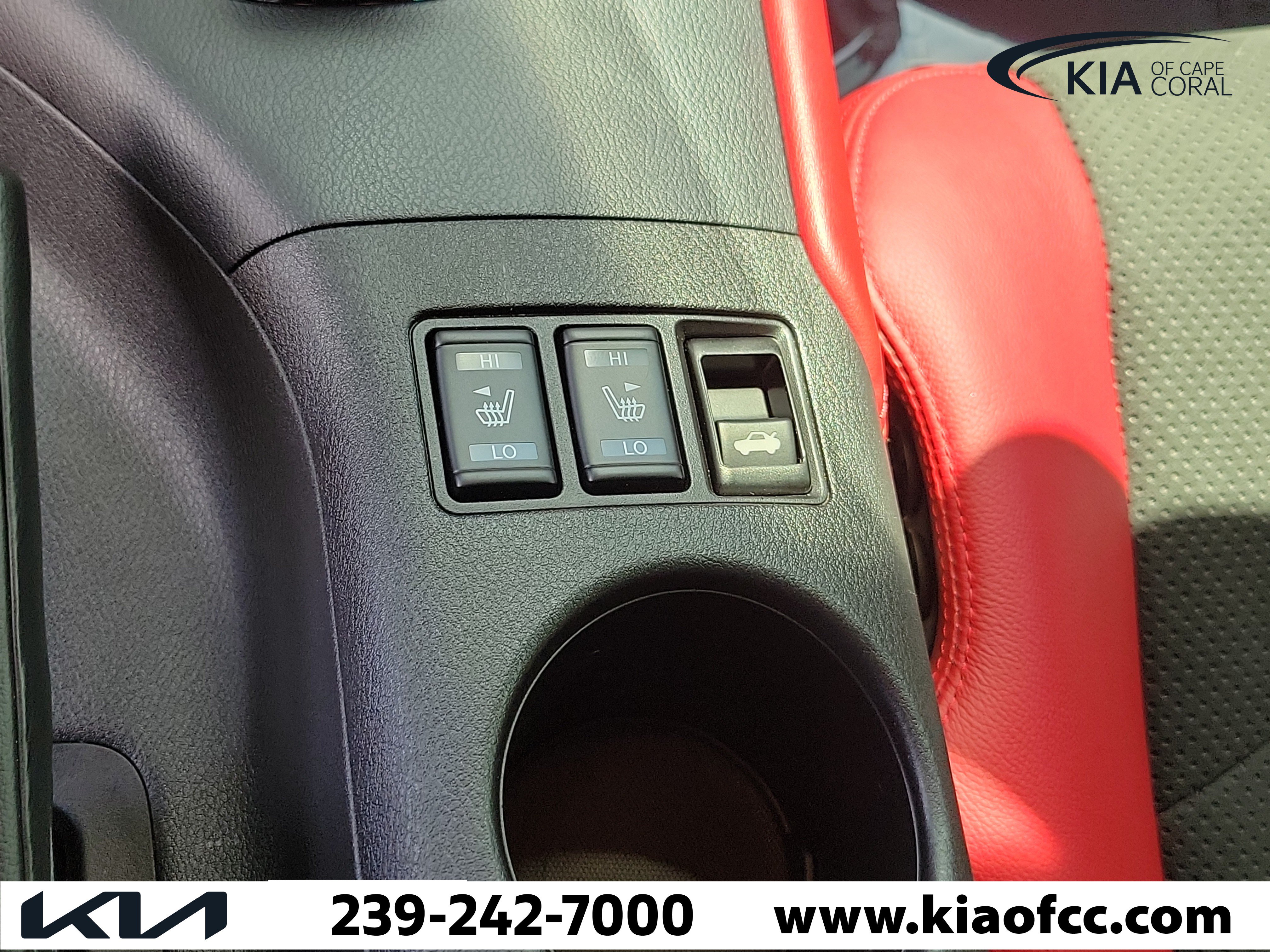 Used 2025 Nissan Z Performance w/ Floor Mat Package RWD image 27