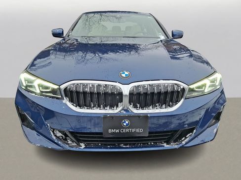 Certified 2023 BMW 330i xDrive Sedan w/ Convenience Package image 2