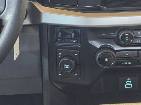 Used 2024 Ford F250 XL w/ STX Appearance Package image 19