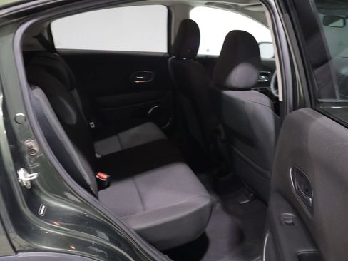 Used 2018 Honda HR-V EX image 19